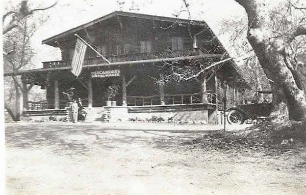 The Sycamore Inn building in its early years as The Sycamores Hotel Cafe